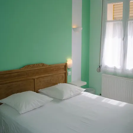 Hotel Et Foret Saint-Andre-les-Alpes