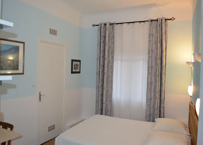 Et Foret Saint-Andre-les-Alpes