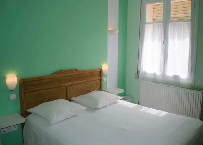 Hotel Et Foret Saint-Andre-les-Alpes